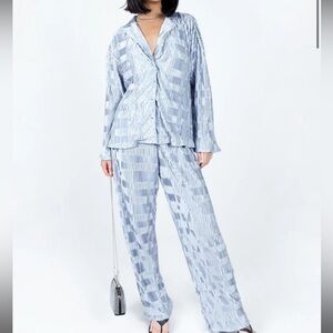 Princesspolly Lila satin set (blue, 2)